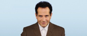 Tony Shalhoub, interprétant Adrian Monk dans la série Monk